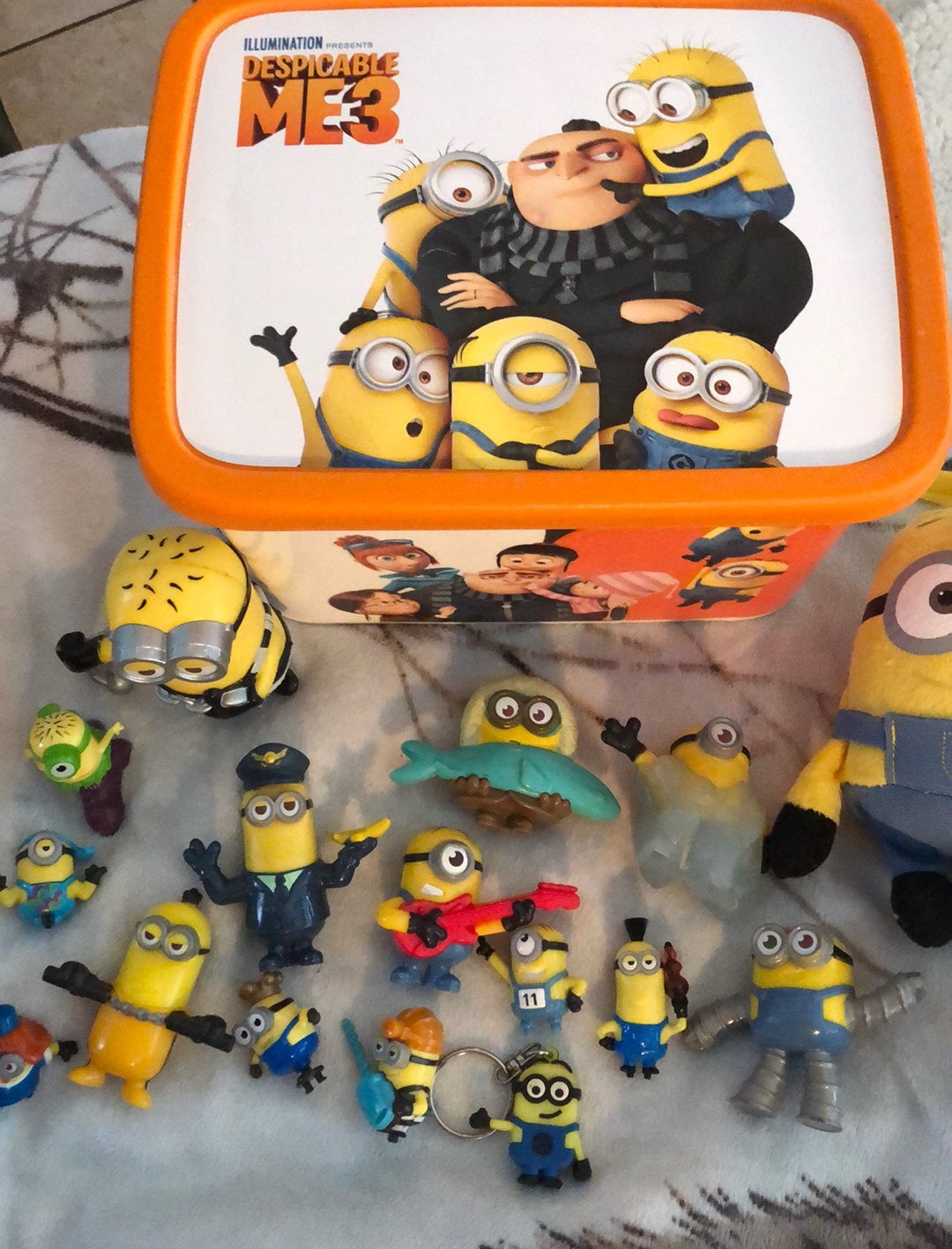Collection figurines Minions + 2 gratuits