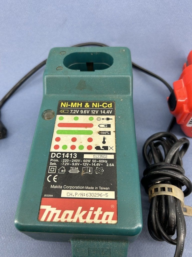 Makita lader DC1314 met Batterij Yanec YTB119, Doe-het-zelf en Bouw, Ophalen of Verzenden, Gebruikt