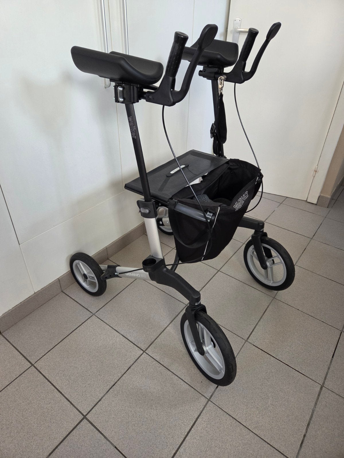 rollator, Ophalen, Opvouwbaar, Zo goed als nieuw