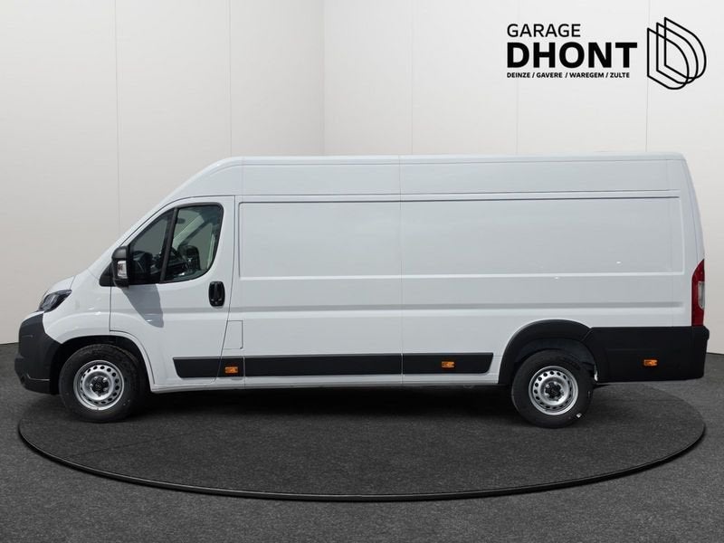 Opel Movano, Auto's, Voorwielaandrijving, Stof, Wit, Bedrijf