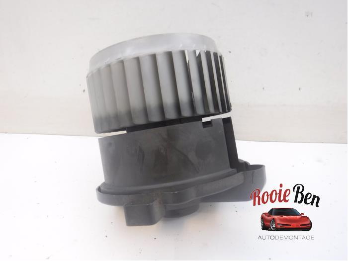 Kachel Ventilatiemotor van een Mitsubishi Colt, Gebruikt, -, -, Ophalen of Verzenden