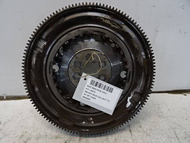 VOLANT MOTEUR BI-MASSE Seat Ibiza V (KJB) (04C105266F), Utilisé, Seat