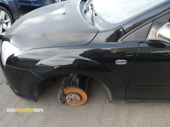 Aile avant gauche d'un Ford Focus, -, -, 3 mois de garantie, -