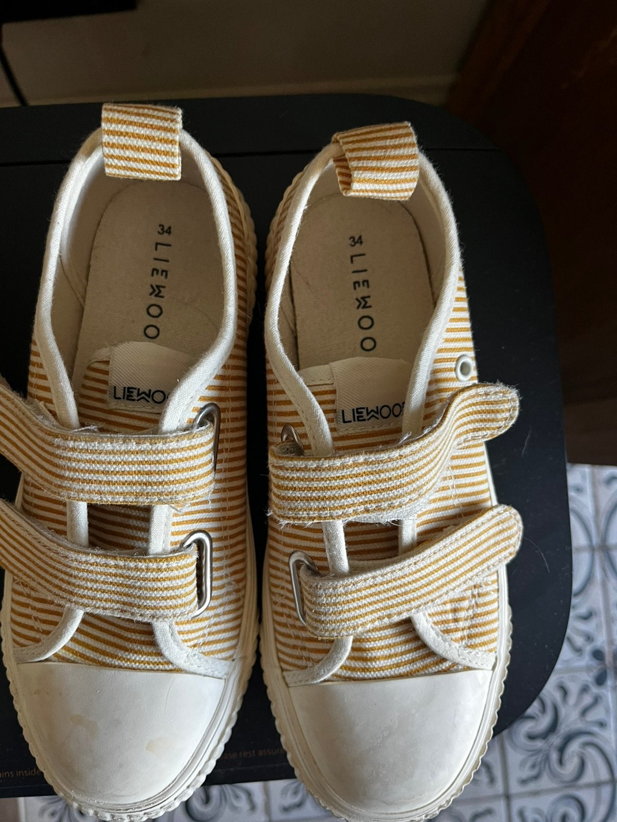 Liewood sneaker met velcro, Gebruikt, Meisje, Schoenen, Ophalen of Verzenden