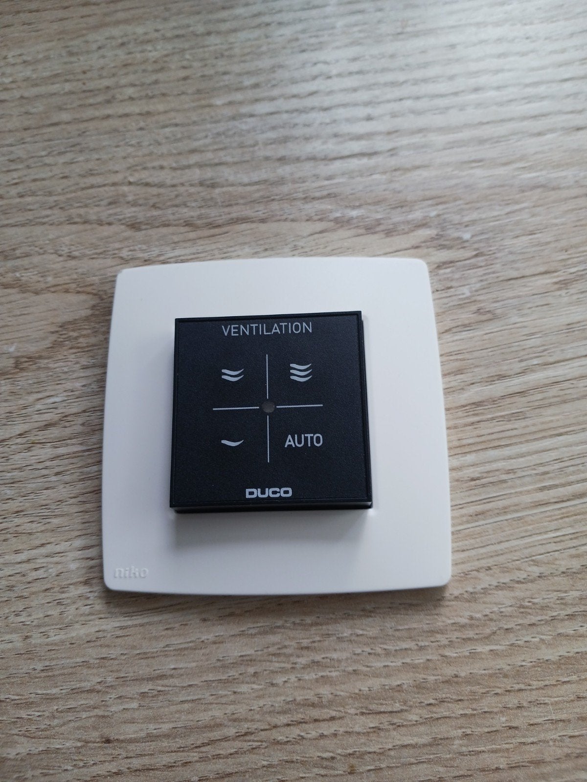 DUCO Commande à distance RF/BAT blanc/noir, Enlèvement, Comme neuf, Ventilateur et Extracteur