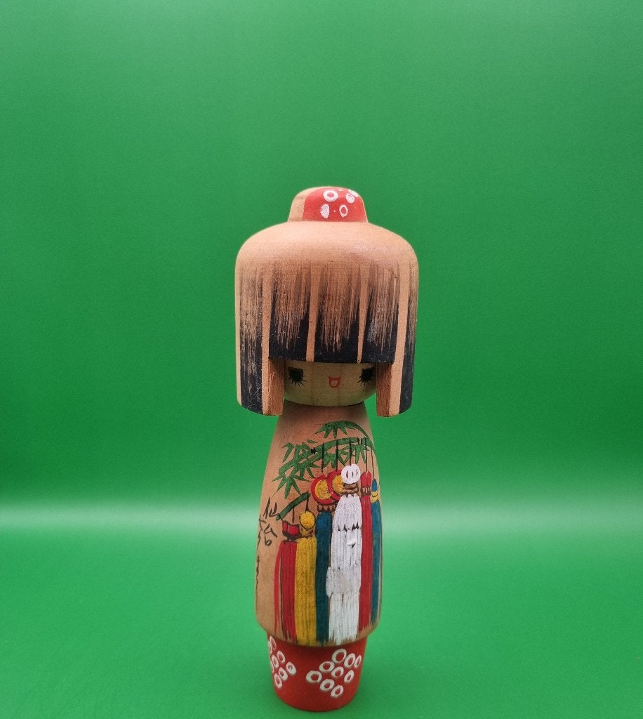 La jolie Sendai Tanabata Matsuri Kokeshi, Antiquités & Art, 16 cm, Enlèvement ou Envoi, Japon, Bois