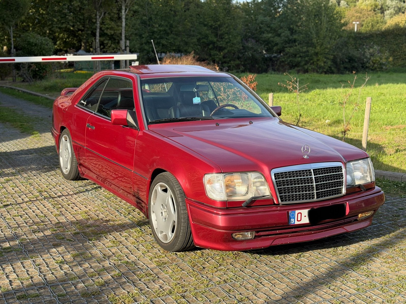 Mercedes 230CE w124, 4 zetels, Zwart, Overige kleuren, 2300 cc