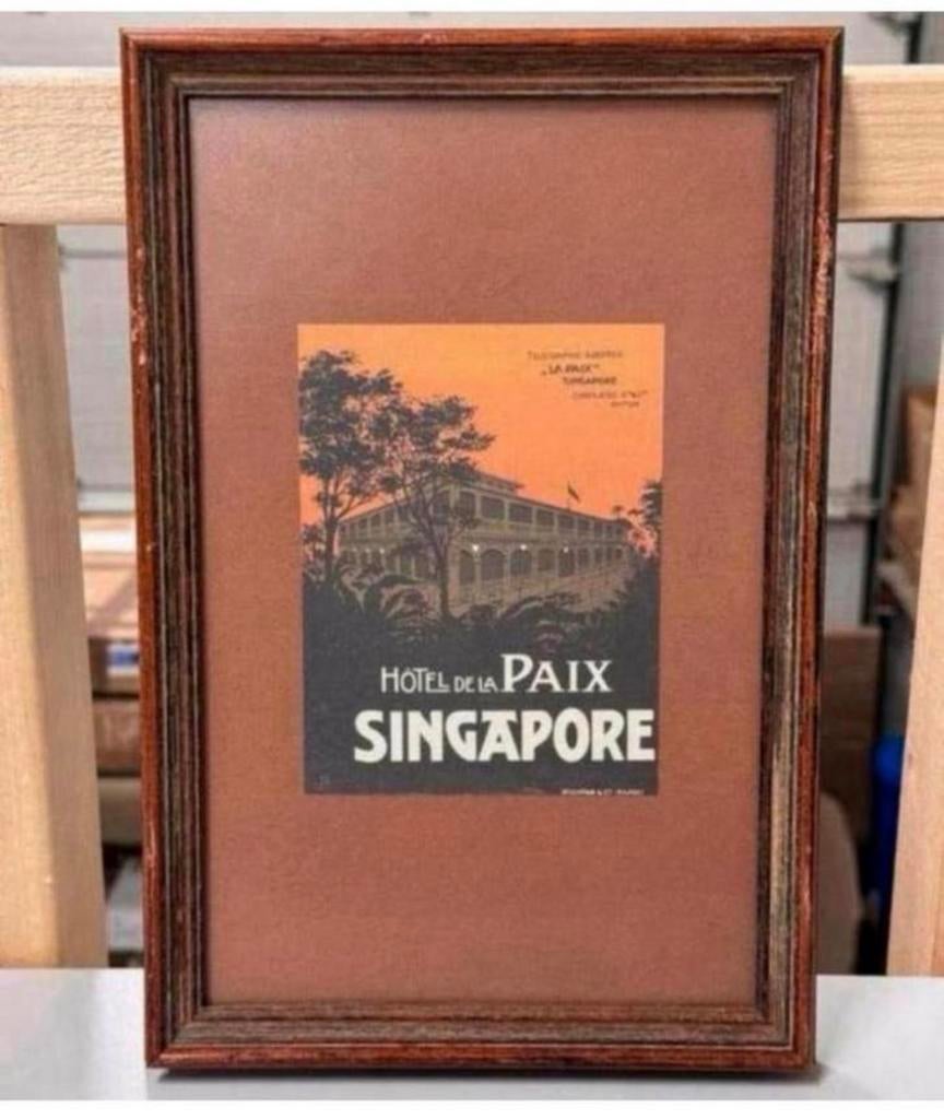 Ingelijste vintage flyer - Hotel de la Paix Signapore Napoli, Hout, Vintage, Decoratieobject, Ophalen of Verzenden