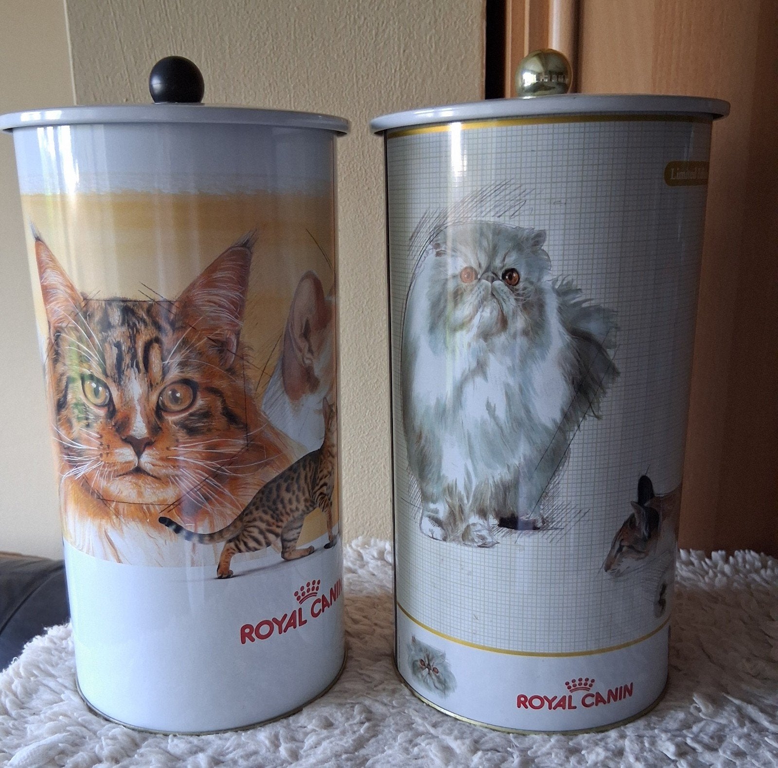 Blikken doos royal canin 2 euro per stuk, Dieren en Toebehoren, Ophalen