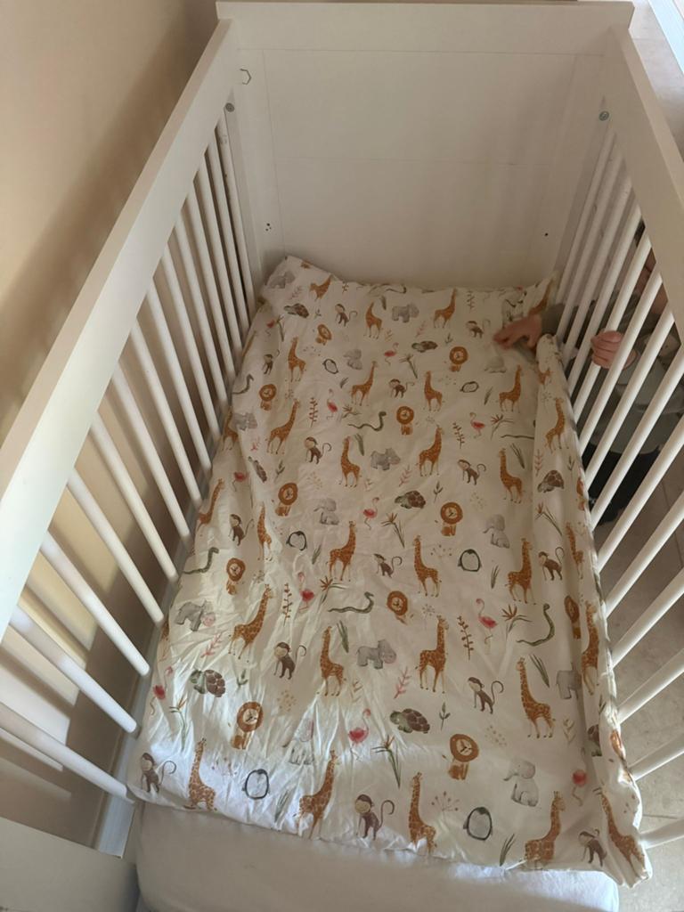 Babybed bopita goede staat, Kinderen en Baby's, Kinderkamer | Bedden, Zo goed als nieuw, Matras, Ophalen of Verzenden