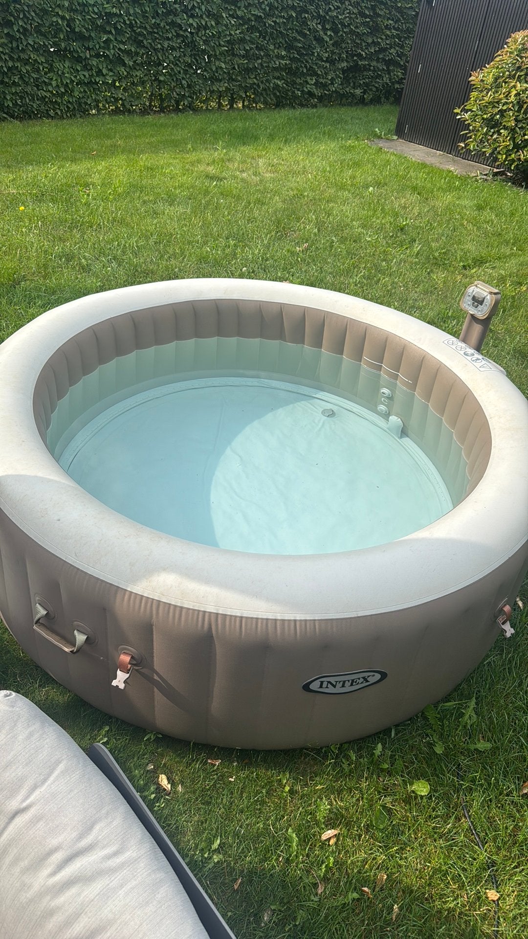 Intex opblaasbare jaccuzi, Enlèvement, Utilisé, Gonflable