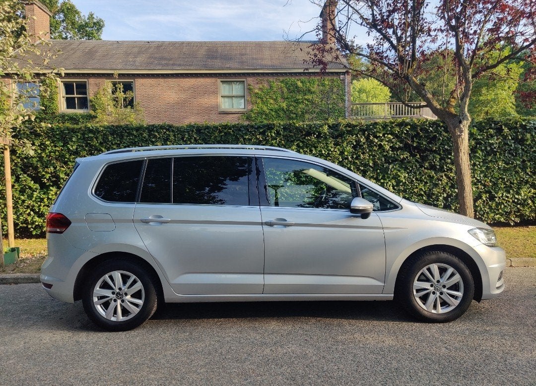 VW Touran highline 1.5TSI DSG 7 places Family + Pano 2020, Argent ou Gris, Achat, 7 places, Carnet d'entretien