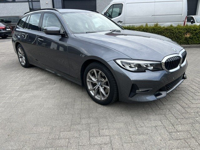 Bmw 320e Touring 204pk Sport Pack Business HUD/LED/Camera, Auto's, BMW, Bedrijf, 5 deurs, Hybride Elektrisch/Benzine, Dealer onderhouden