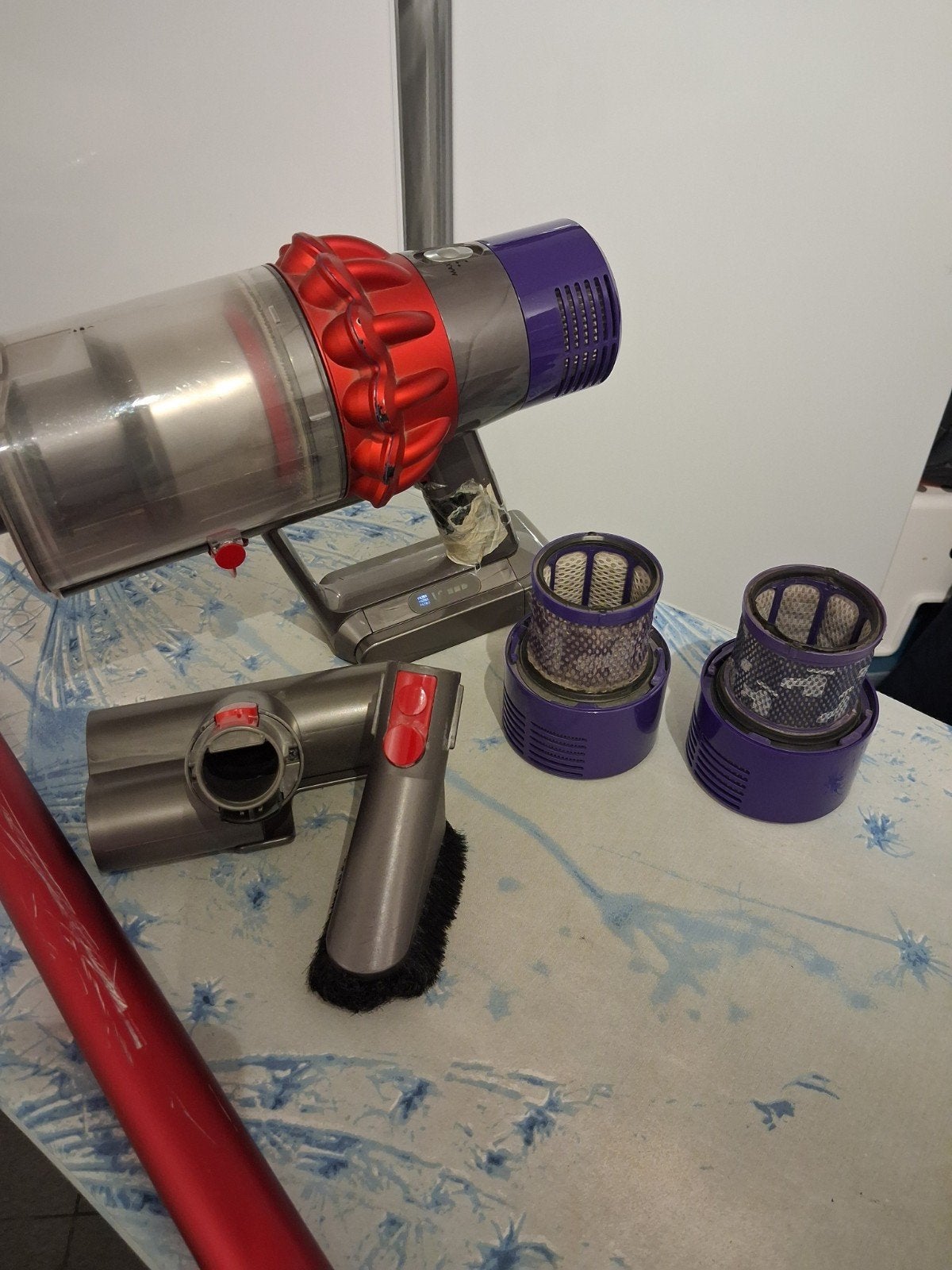 Dyson V10 absolute in gebruikte staat maar werkt perfect, Ophalen, Gebruikt, Dyson, 2000 watt of meer