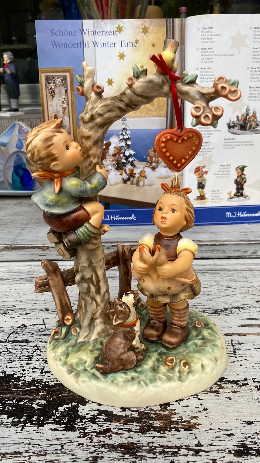 Hummel nr 766 is en jaarstuk, Ophalen, Zo goed als nieuw, Hummel