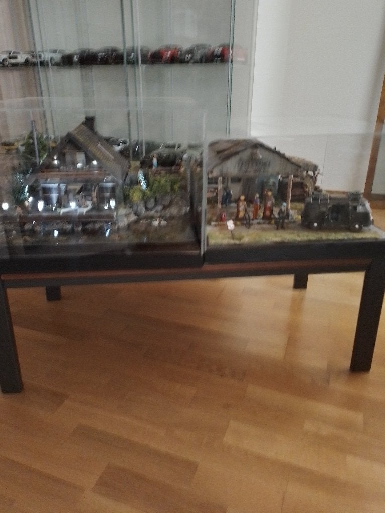 Dioramas (2 pièces) Prix spot, Enlèvement, Diorama