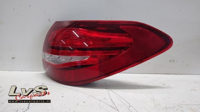 Feu arrière droit d'un Mercedes C-Klasse, Autos : Pièces & Accessoires, Éclairage, 3 mois de garantie, Utilisé, -, -
