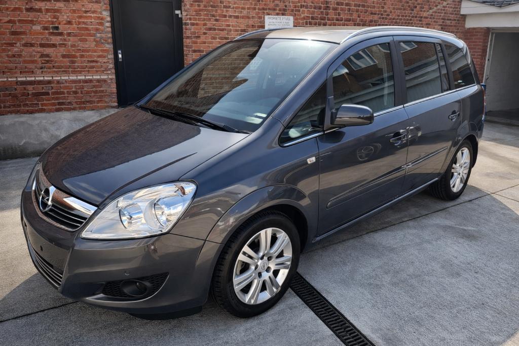 Opel Zafira 1.6 Benzin 75000 KM 7 ZITPLAATSEN CAR-PASS, Auto's, Voorwielaandrijving, Monovolume, Zwart, 4 cilinders