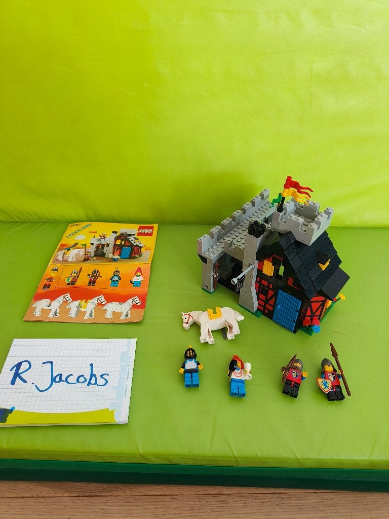 Vintage Lego Castle 6067 Auberge gardée, Enfants & Bébés, Jouets | Duplo & Lego, Enlèvement ou Envoi, Lego, Ensemble complet, Instructions incluses