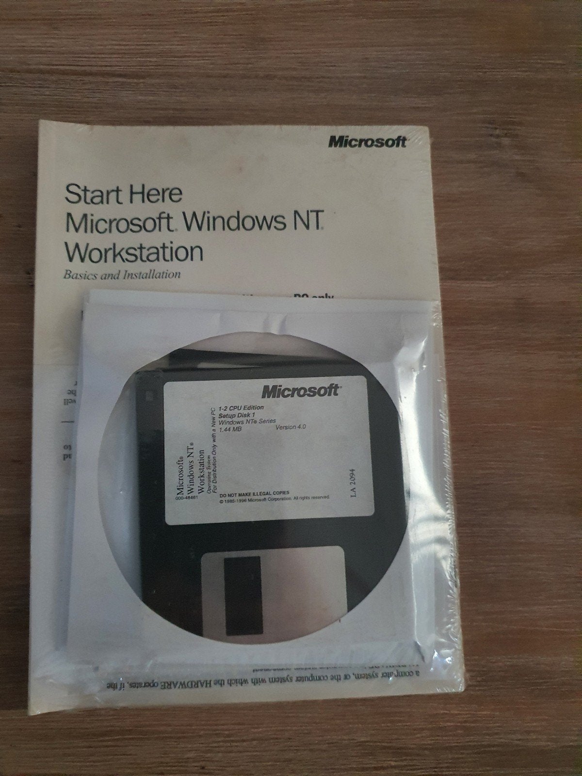 Windows NT workstation 4.0 installatie pakket sealed, Informatique & Logiciels, Ordinateurs Vintage, Enlèvement