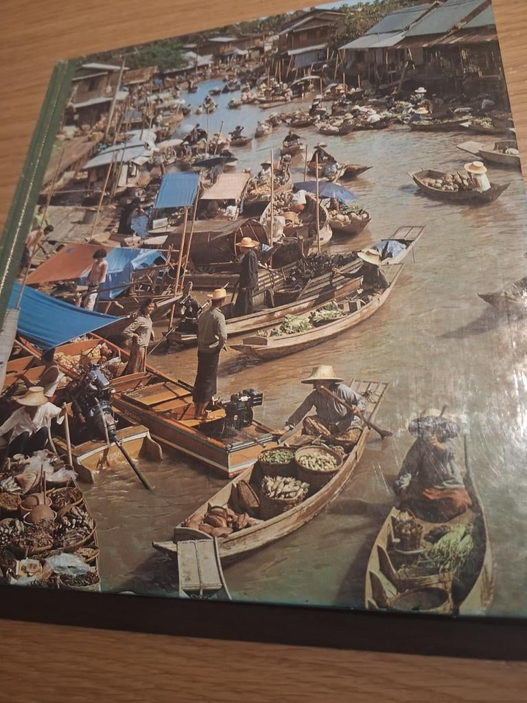 Het beste op reis rond de wereld, Boeken, Ophalen