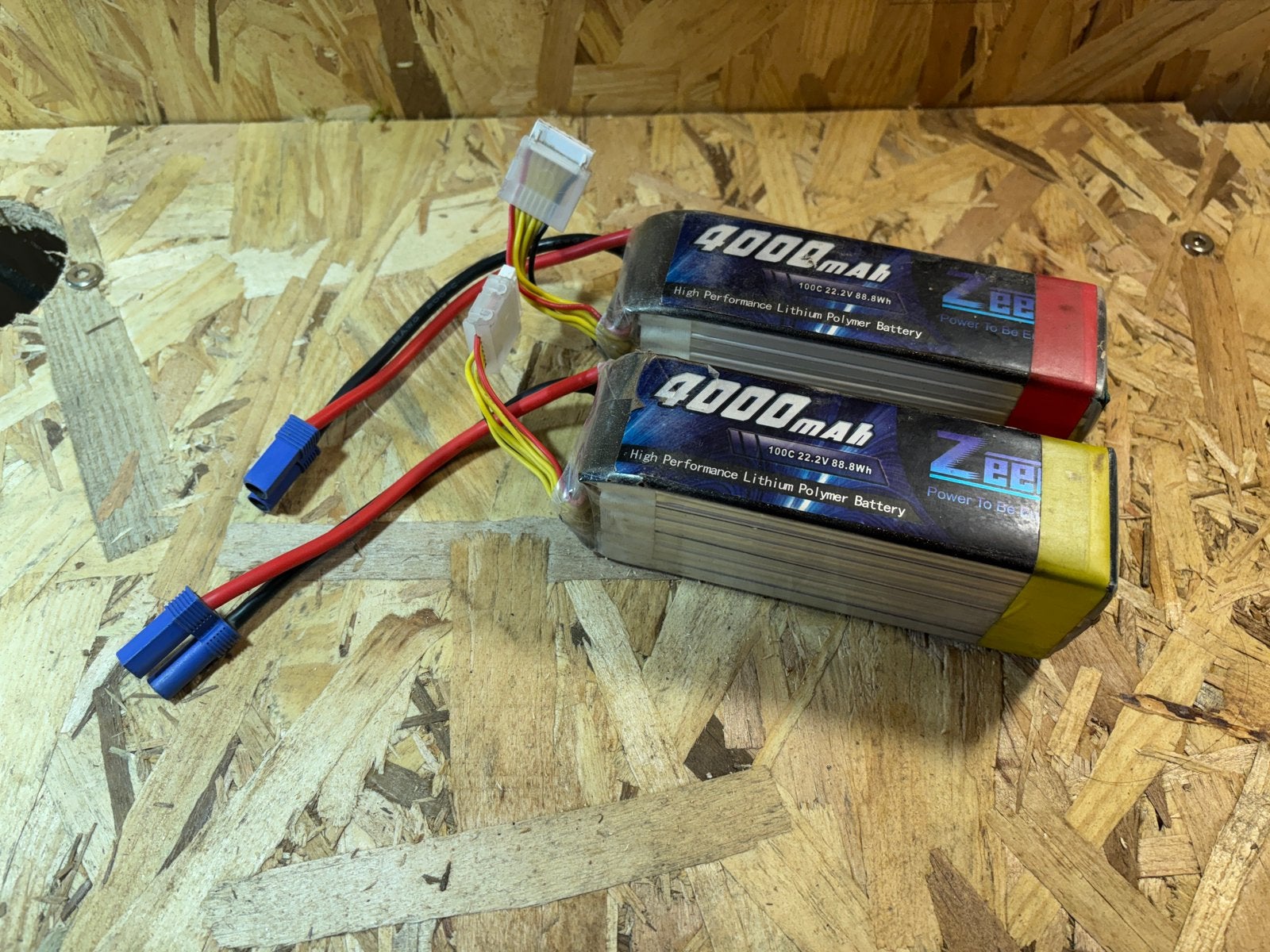 2 Lipo 6s 4000mah 100c 22,2v, Enlèvement ou Envoi, Utilisé, Électro, Pièce
