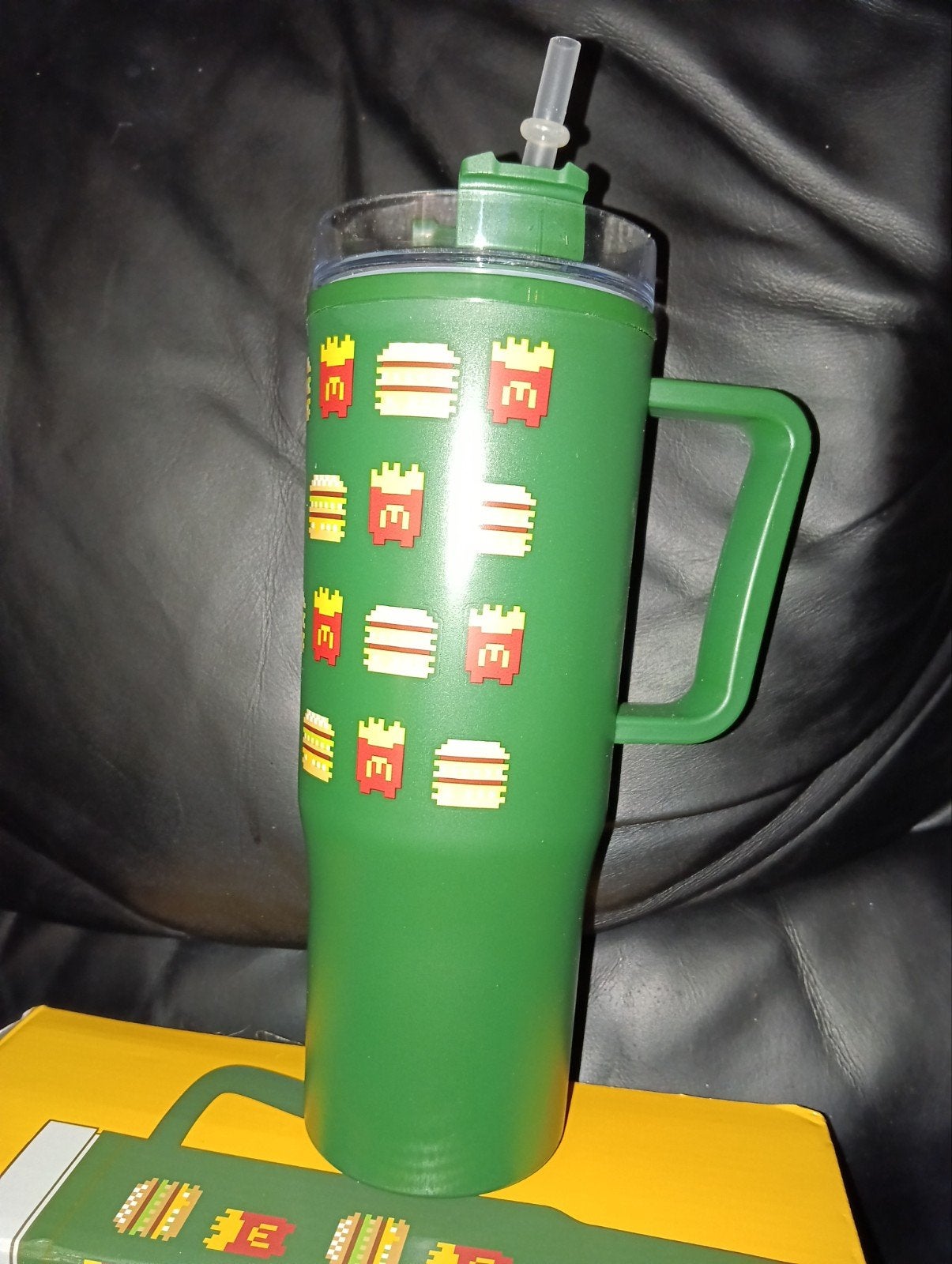 Tasse McDo, Enlèvement