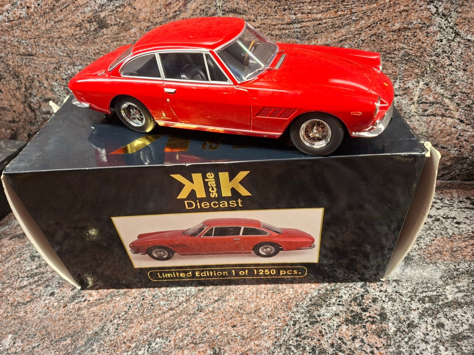 Modèle de voiture Ferrari, 330 GT 2+2, année 1964, Enlèvement ou Envoi, Comme neuf, Voiture