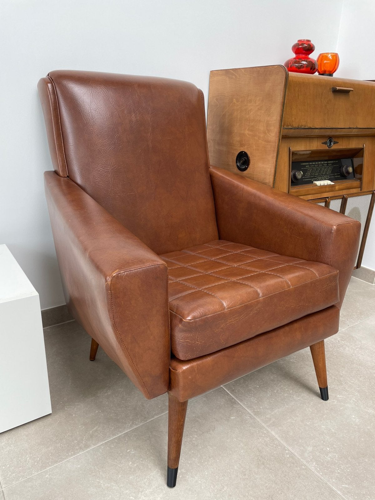 Vintage fauteuil, Maison & Meubles, Fauteuils, Utilisé, Cuir, 50 à 75 cm, Moins de 75 cm, Enlèvement