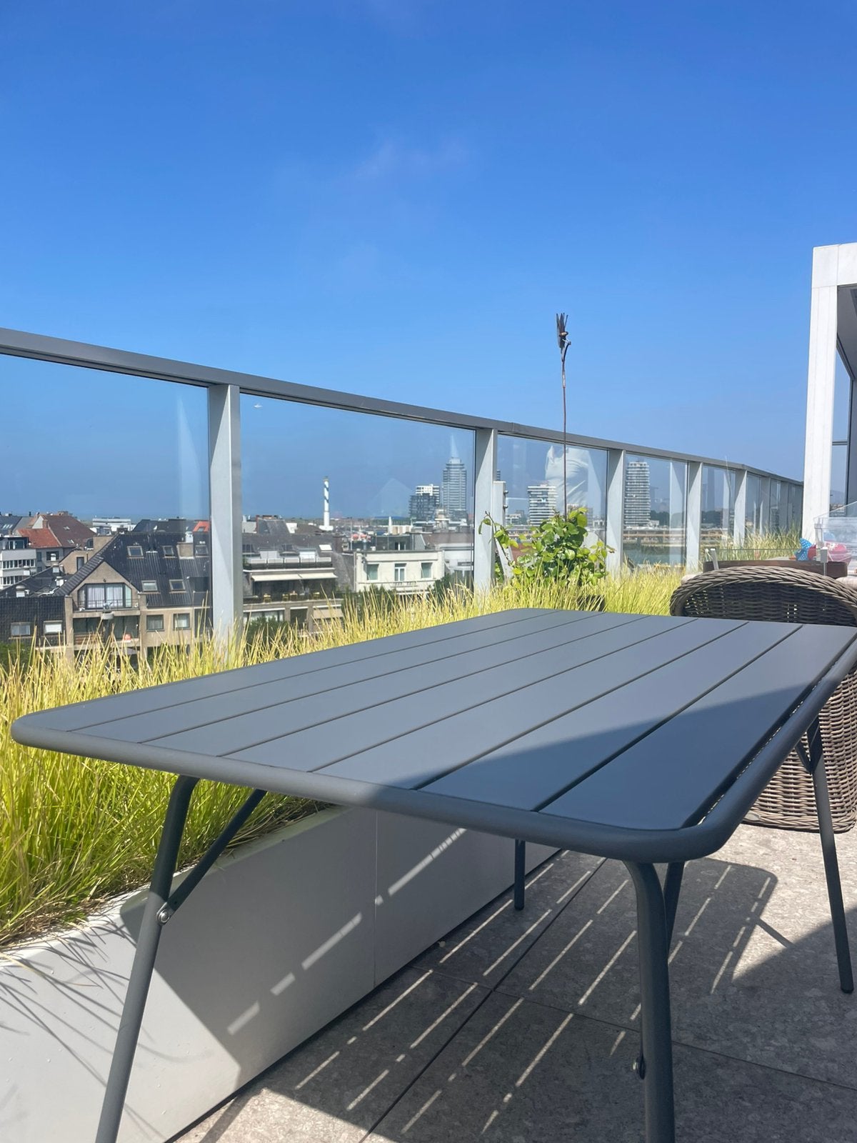 Tafel 140cm Grijs, Ophalen, Overige materialen, 100 tot 150 cm, Nieuw