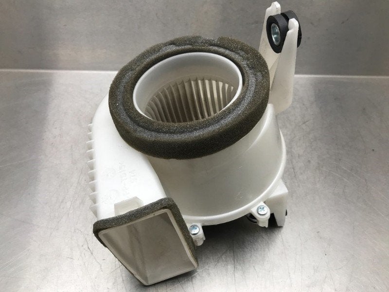 KACHEL VENTILATORMOTOR Toyota Auris (E18) (|G923012010|), Gebruikt, Toyota