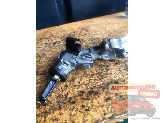 Kontaktslot + Sleutel van een Fiat Punto Grande, Gebruikt, -, -, Ophalen of Verzenden