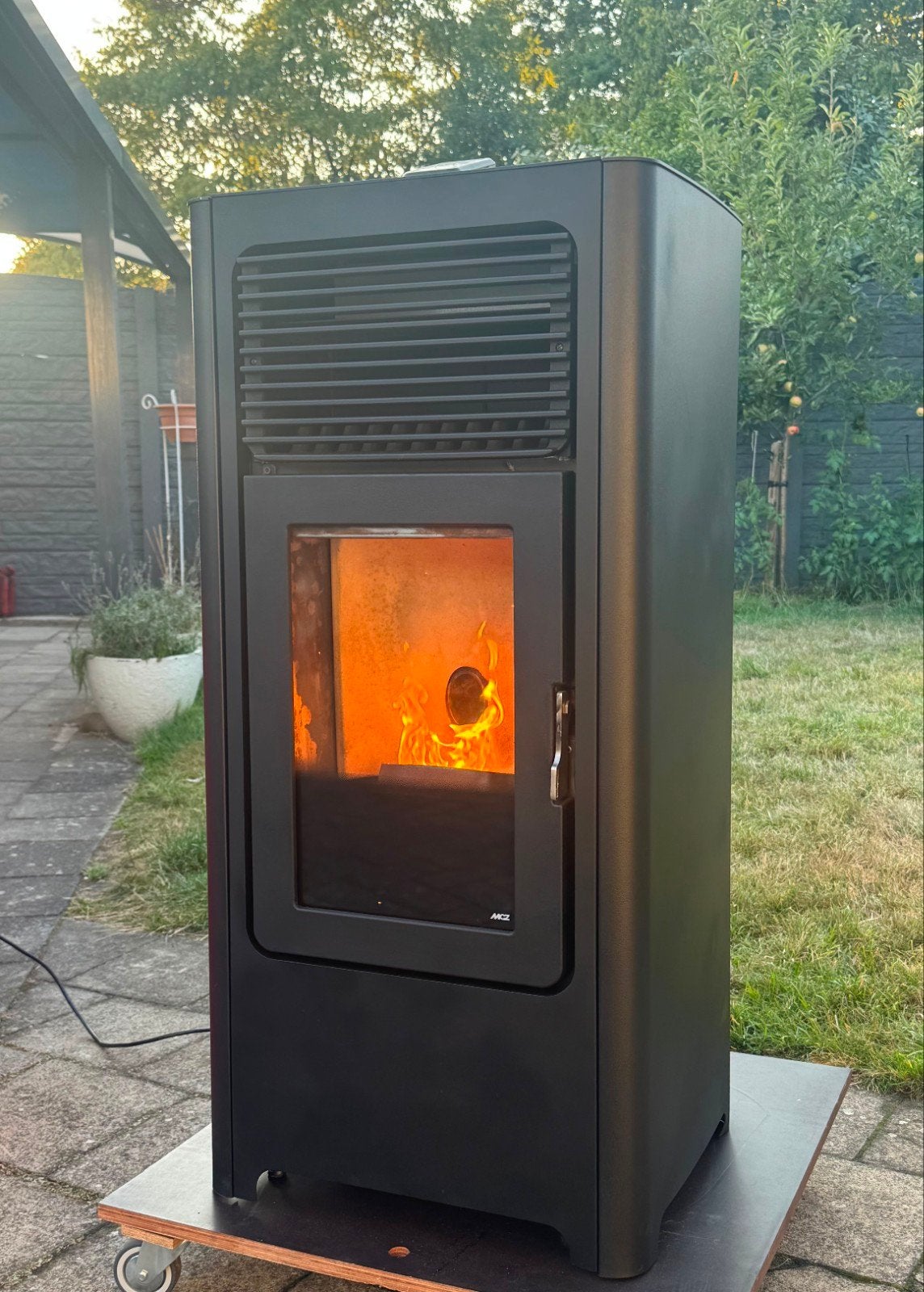 Poêle à granulés MCZ Sagar 8 kW avec télécommande,, Maison & Meubles, Poêles, Enlèvement, Poêle à granulés