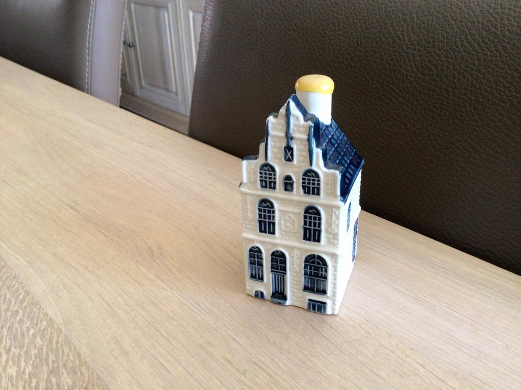 KLM huisje nr 22, Ophalen of Verzenden, Zo goed als nieuw