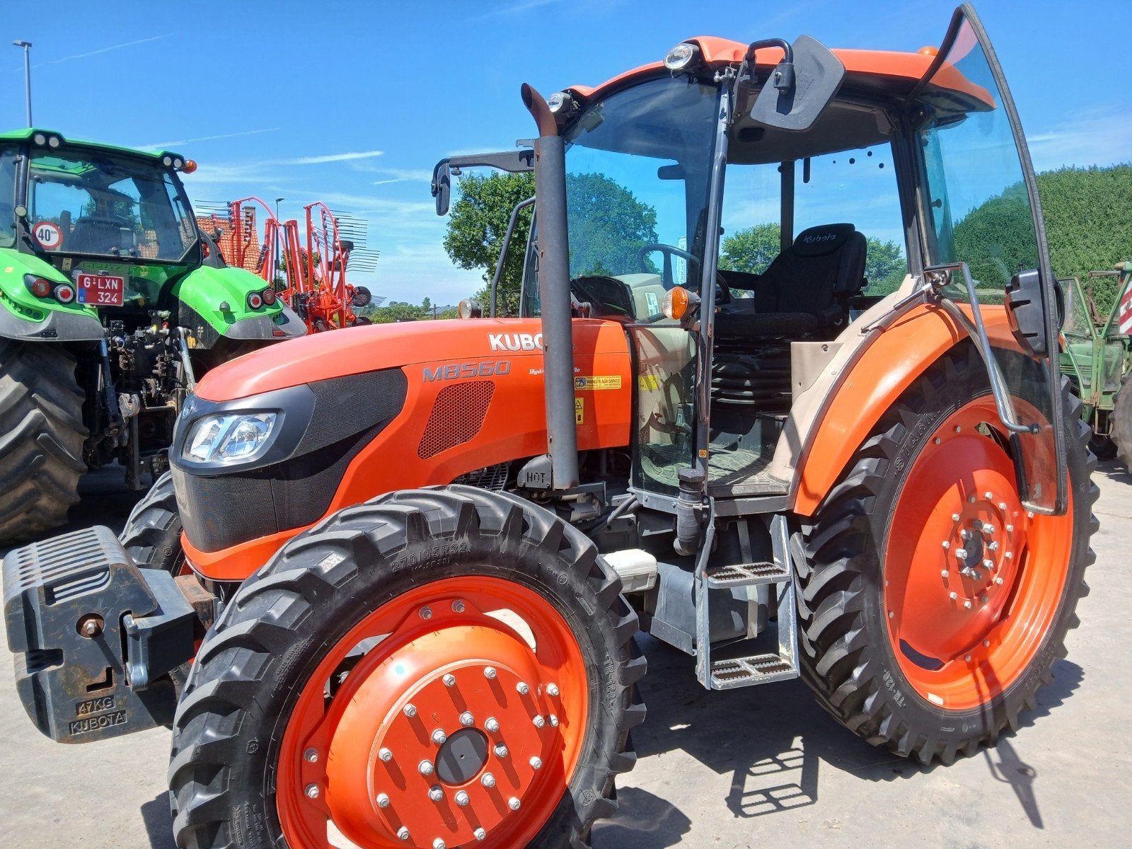 kubota m8560, Zakelijke goederen, Ophalen
