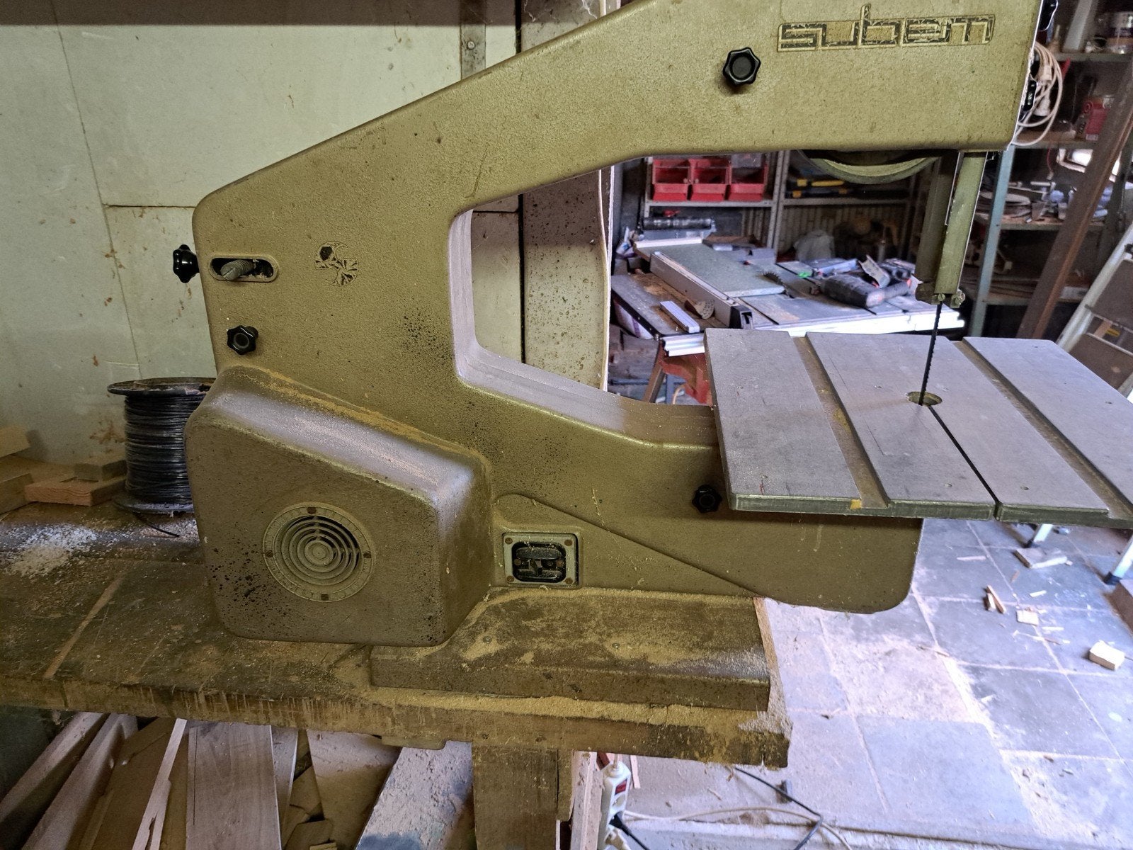 Scie à ruban 220 v, Enlèvement
