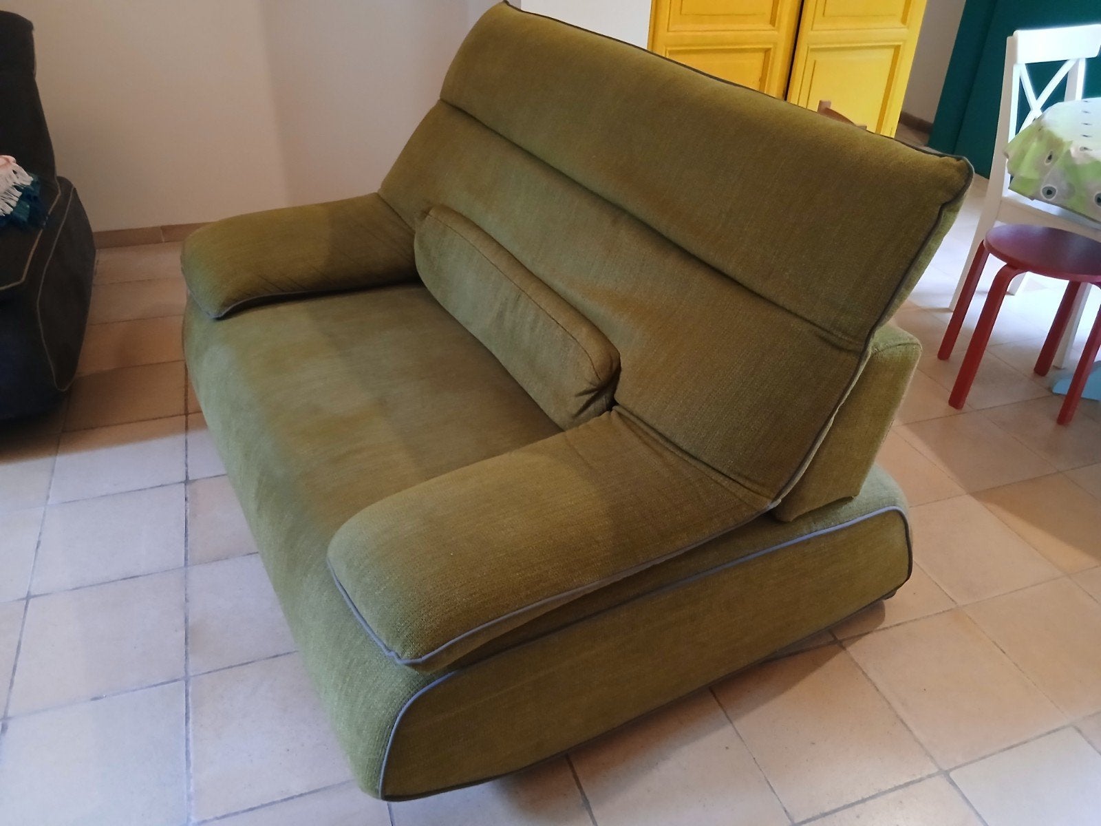 Zetels 2 en 3 zit + poef. Made in Italy . groen en grijs., Huis en Inrichting, Ophalen, Gebruikt, Stof