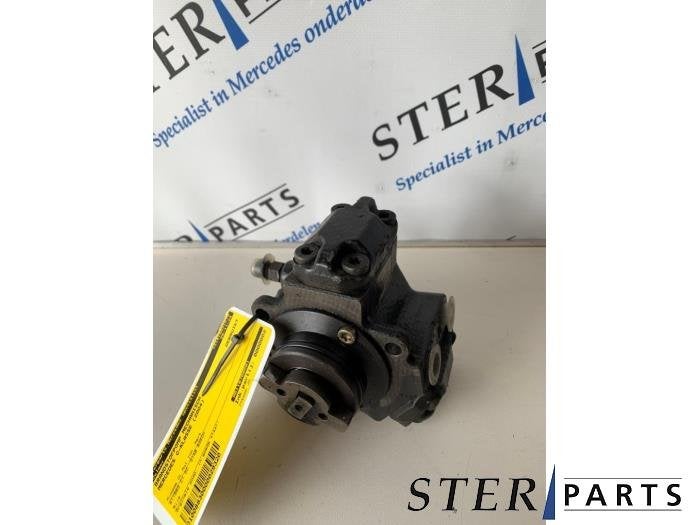 Pompe carburant mécanique d'un Mercedes C-Klasse, 3 mois de garantie, Utilisé, -, -