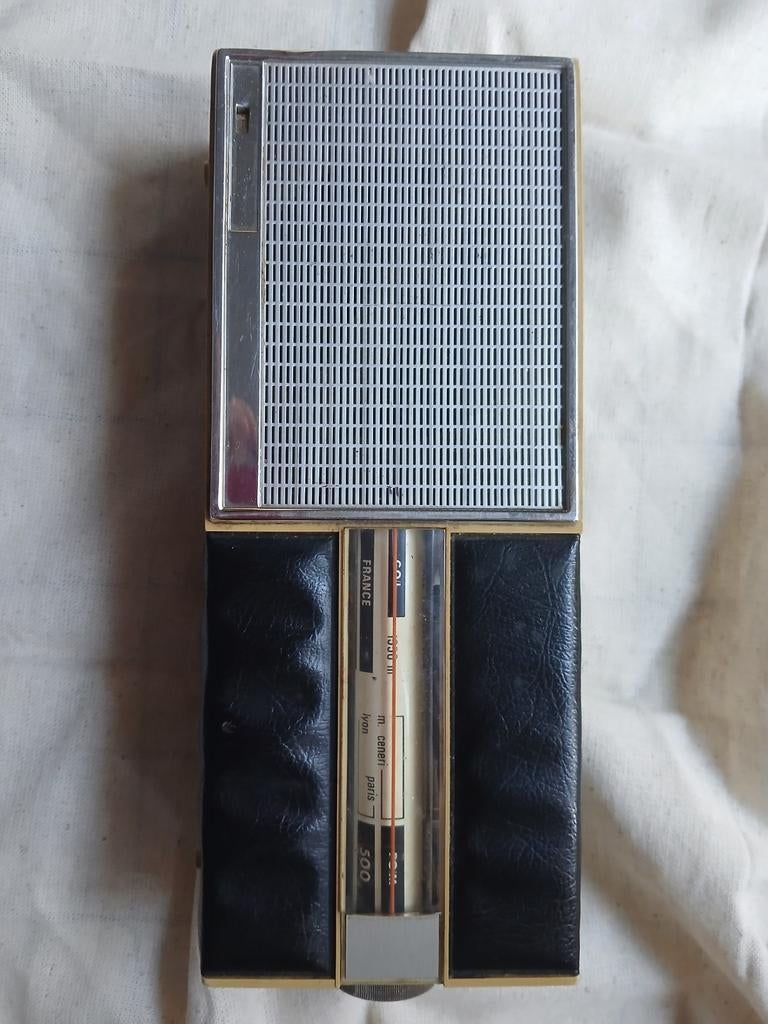 ANCIENNE RADIO 15€, Enlèvement, Radio