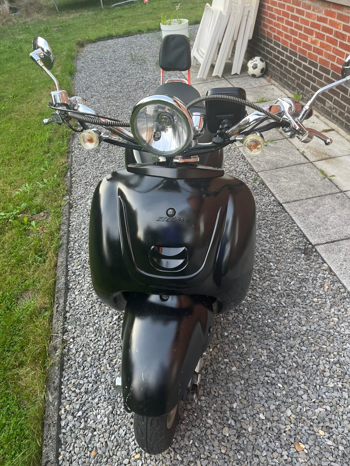 Zongshen ZN50QT retro scooter 50cc – klasse A – €750, Fietsen en Brommers, Ophalen of Verzenden, Zo goed als nieuw