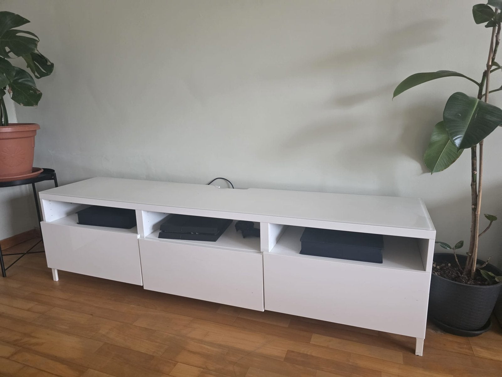 Meuble TV avec 3 tiroirs coulissants, 25 à 50 cm, Moins de 100 cm, 150 à 200 cm, Comme neuf