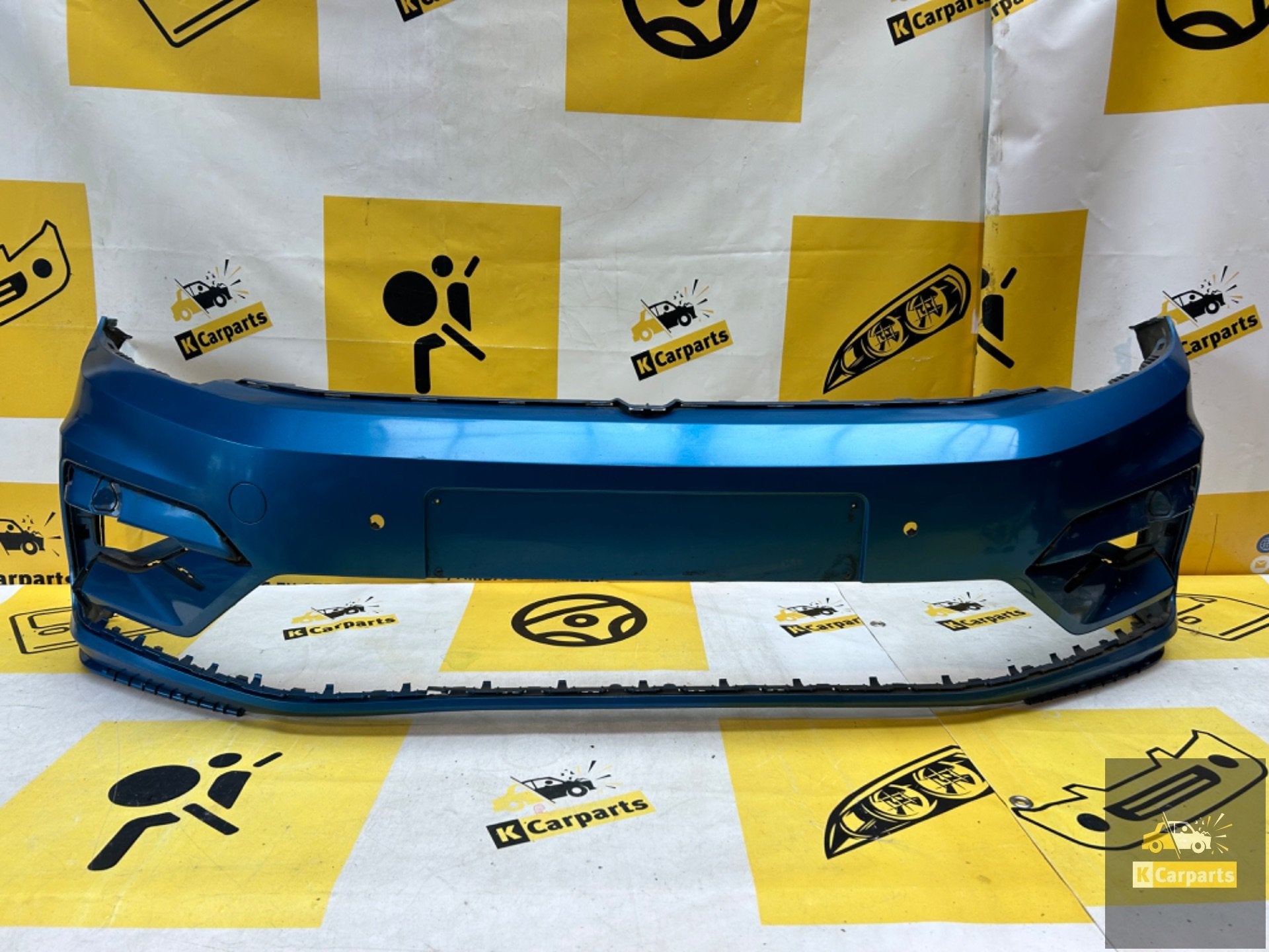 Voorbumper VW Touran 5TA R-linePDC 5TA807221M, Auto-onderdelen, Info@fabrikant.eu, Bumper, Fabrikant BV, Gebruikt