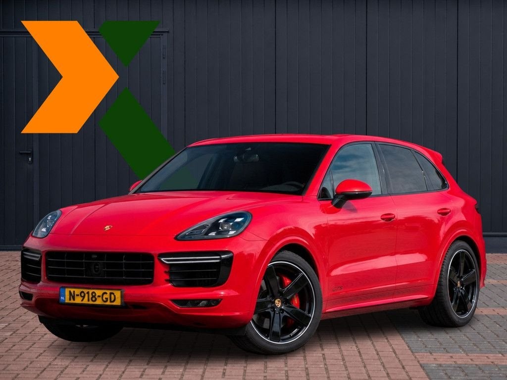 Porsche Cayenne 3.6 GTS | Alcantara | Sport Design | Sportui, Auto's, Porsche, Automaat, Cayenne, Zwart, Start-stop-systeem