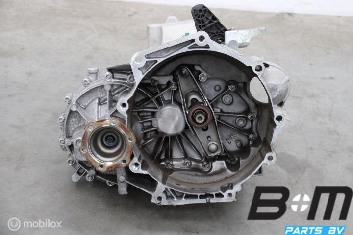 Handgeschakelde 6-bak USN VW Taigo 0AJ300044A, Utilisé