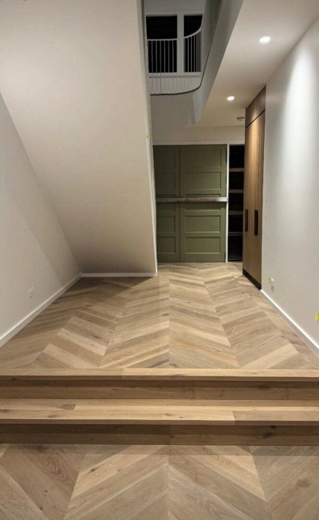PLANCHER EN CHÊNE DE POINT HONGROIS RESTANT 268 m2. SALE!!, Enlèvement