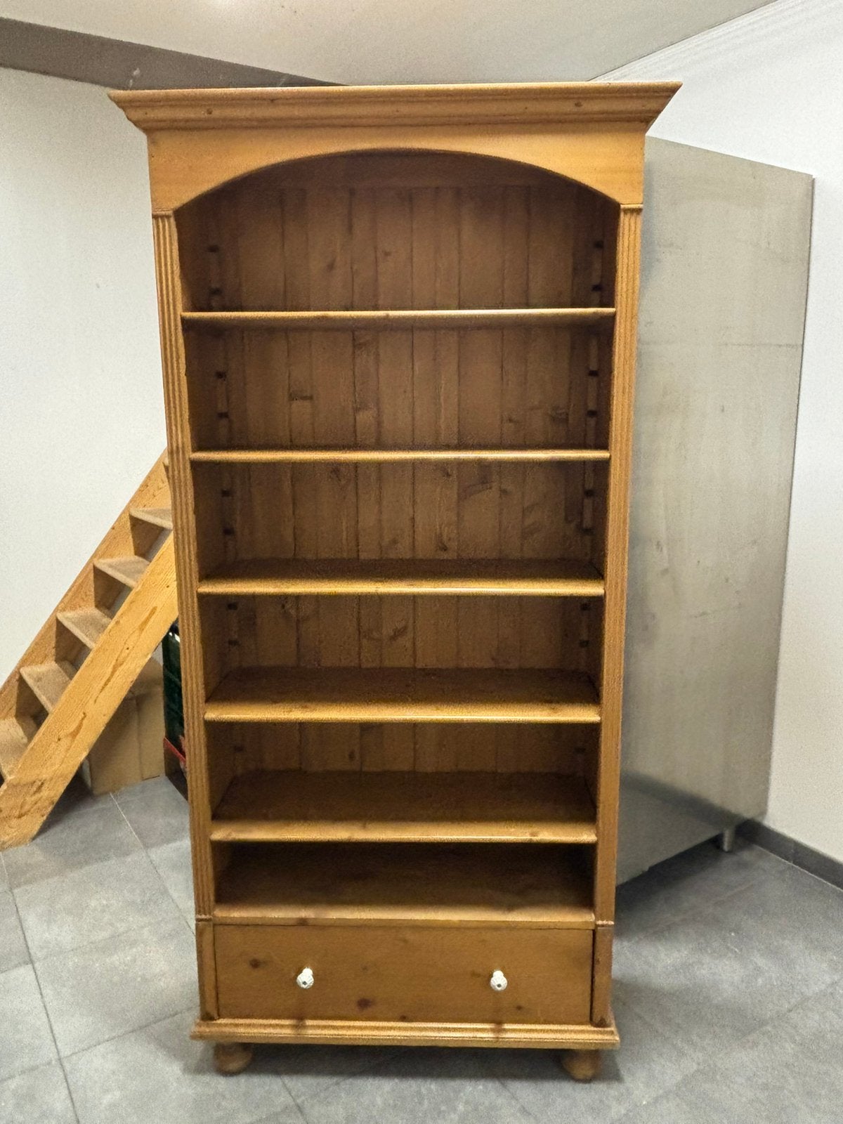 Grenen boekenkast, Ophalen, Gebruikt, Grenenhout, Met lade(s)