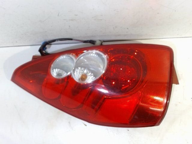 Achterlicht links buiten Mazda 5, Onderdelen@venauto.nl, Van der Ven Autorecycling B.V., Gebruikt, Ettenseweg 76, 4706 PB Roosendaal, The Netherlands