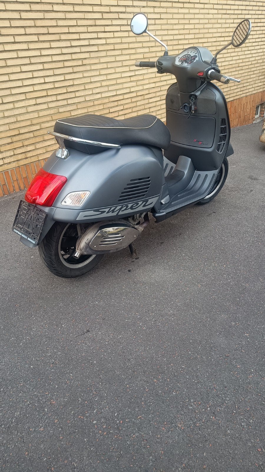 Vespa GTS 125cc Supersport, Fietsen en Brommers, Ophalen