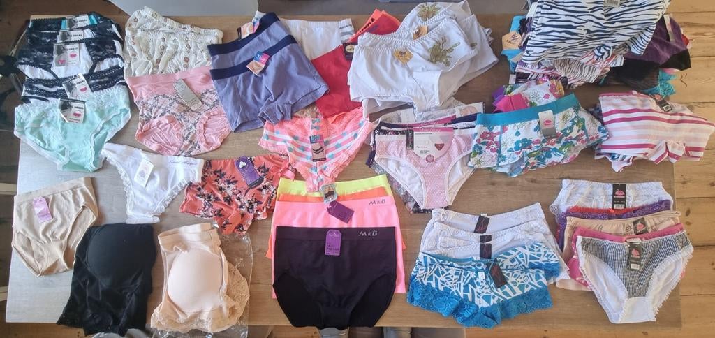 Lot de 128 nouveaux slips pour femmes, taille M, différentes, Enlèvement ou Envoi, Autres couleurs, Slip