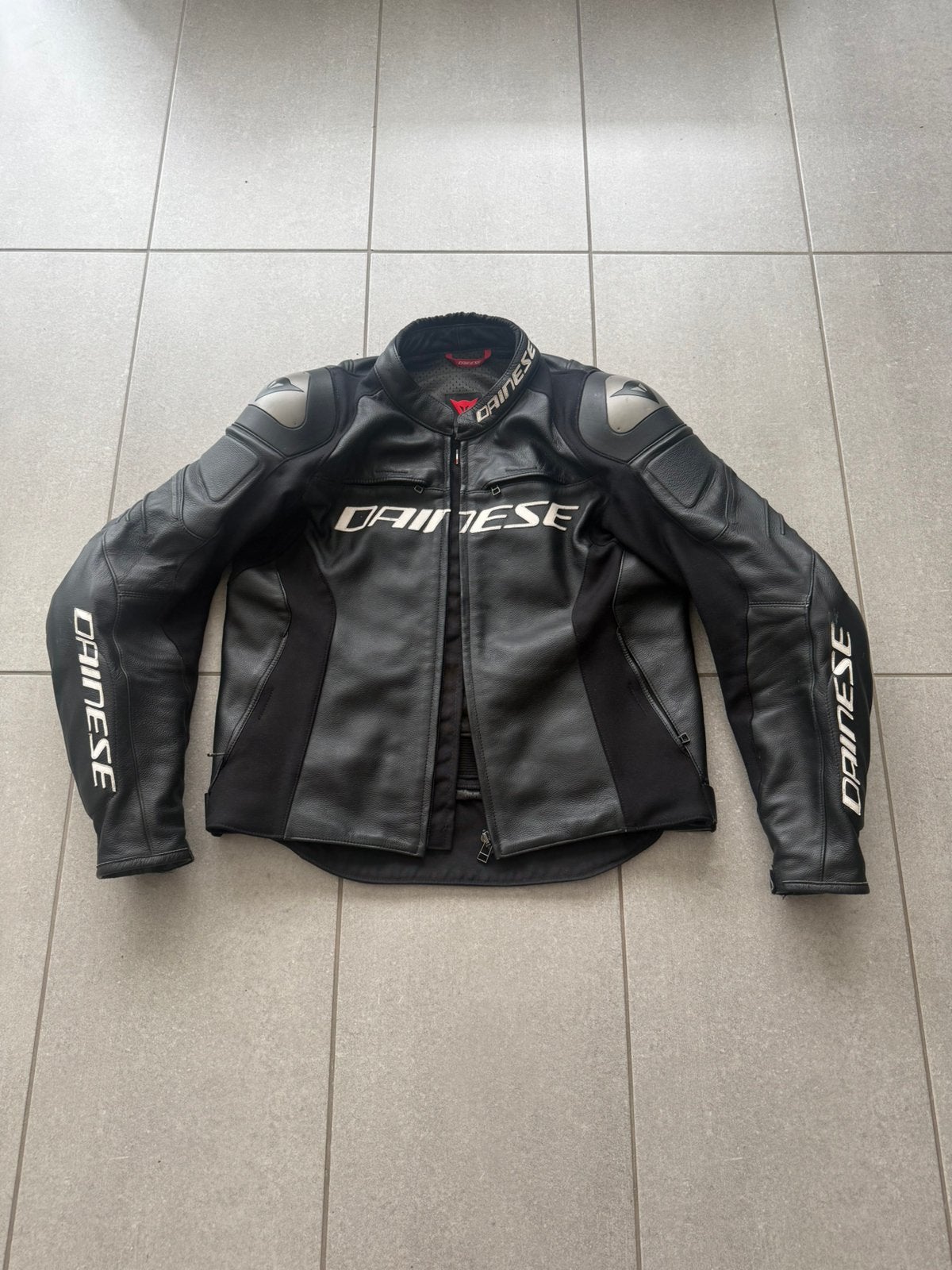 Veste Dainese, Motos, Enlèvement